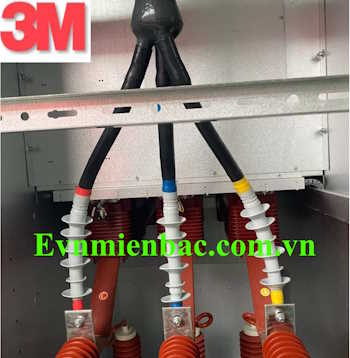 Đầu cáp co nguội trong nhà 35(36)kV 3x1Cx70mm2